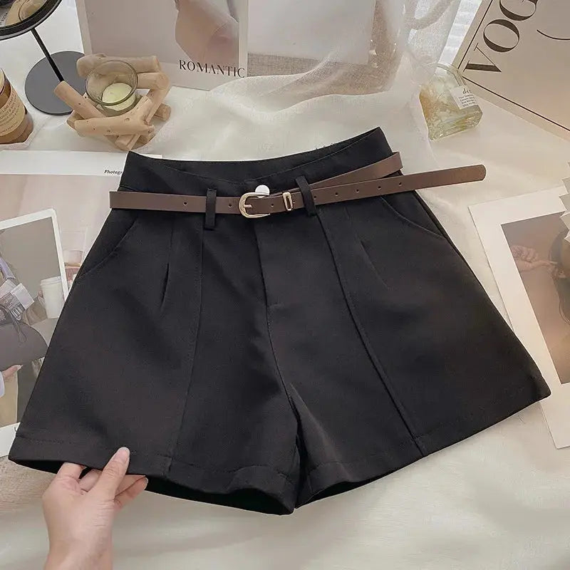 Vintage-Inspired Solid High-Waist A-Line Shorts - Loran