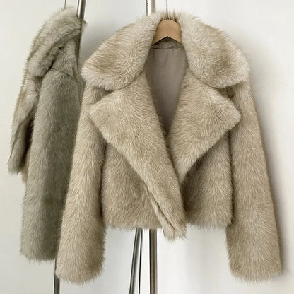 Women's Vintage Faux Fur Jacket - Loran
