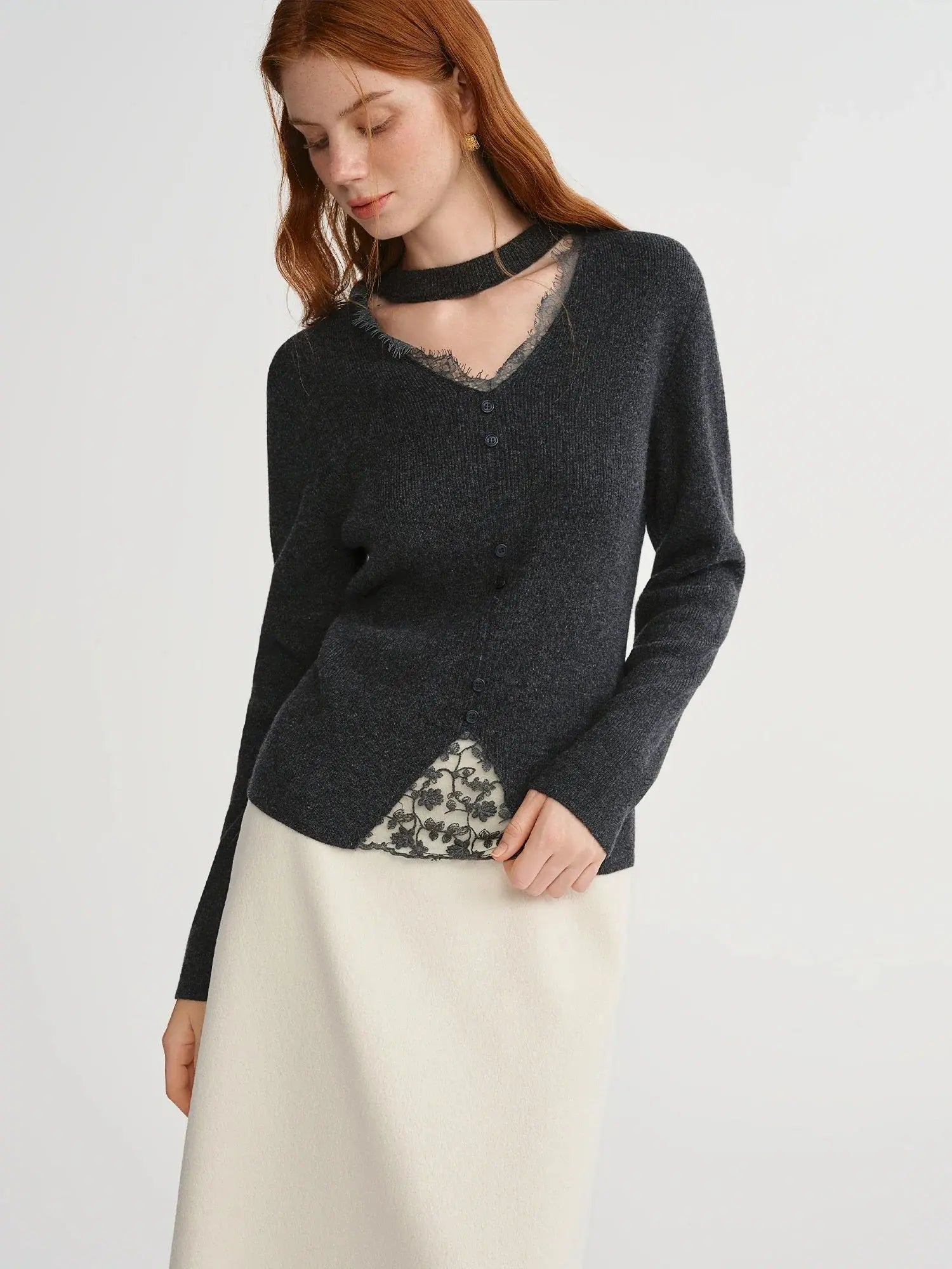 Plus-Size Wool Blend V-Neck Sweater - Loran