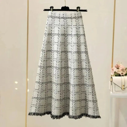 Korean-Style Autumn/Winter Knitted Skirt - Loran