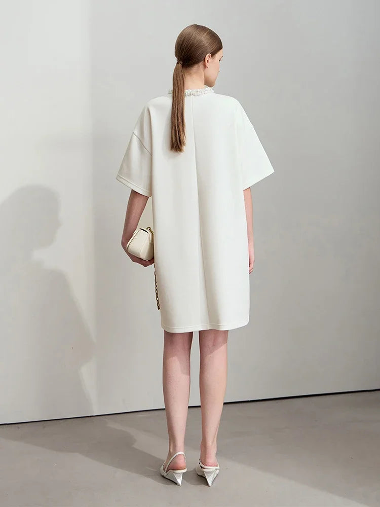 Elegant Mid-Length Knit Dress with Short Sleeves