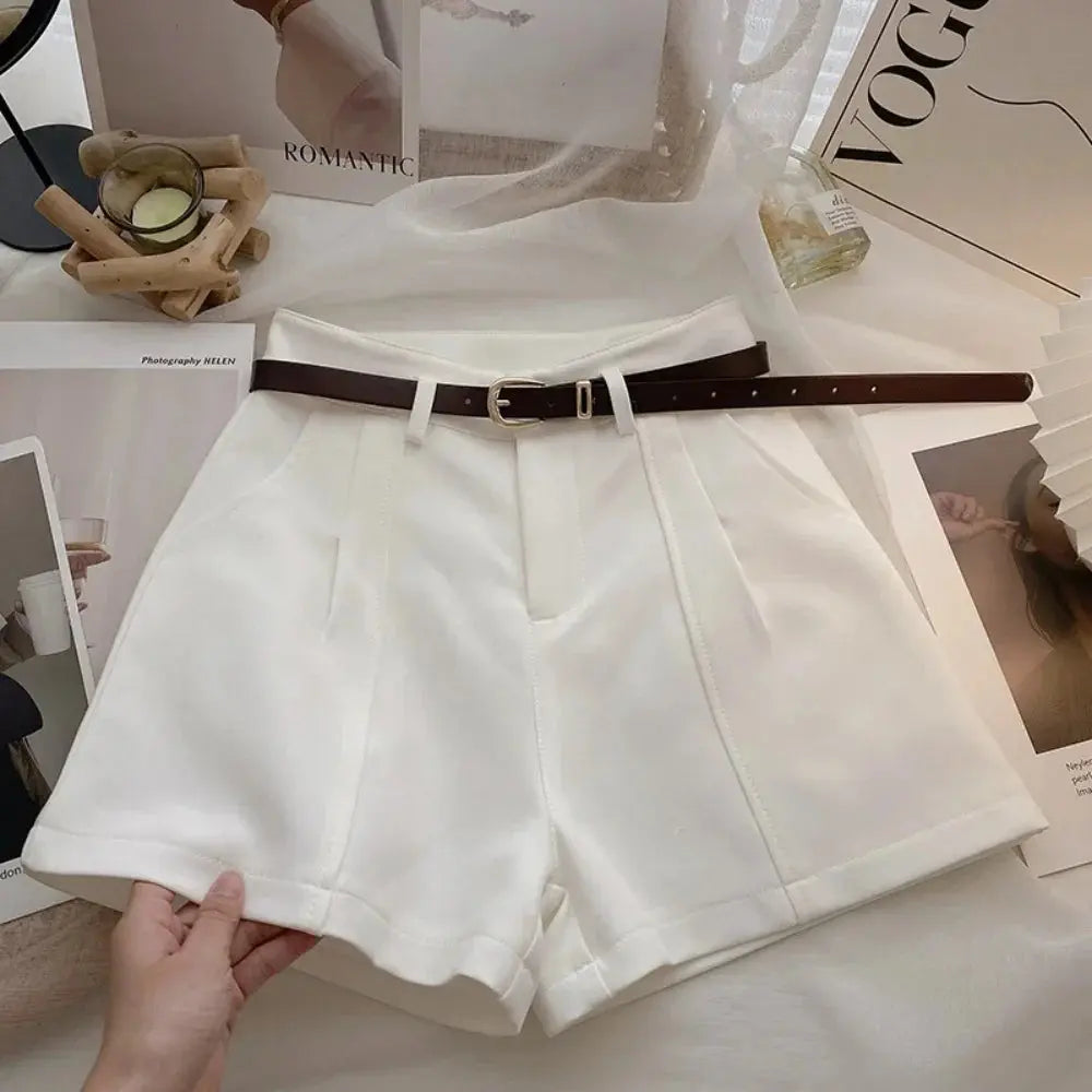 Vintage-Inspired Solid High-Waist A-Line Shorts - Loran
