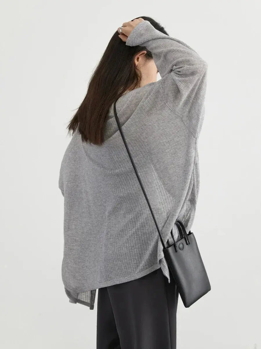 Women's V-Neck Cardigan Sweater for Spring/Summer - Loran