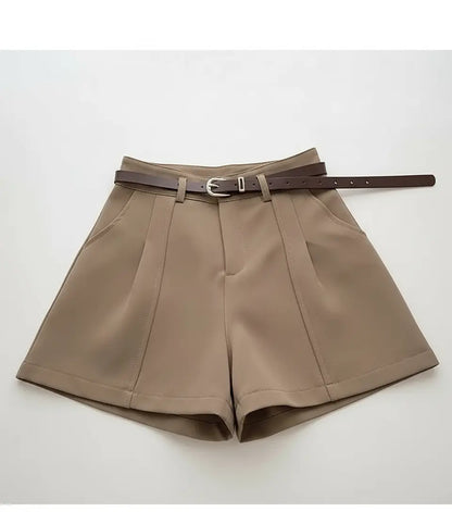 Vintage-Inspired Solid High-Waist A-Line Shorts - Loran