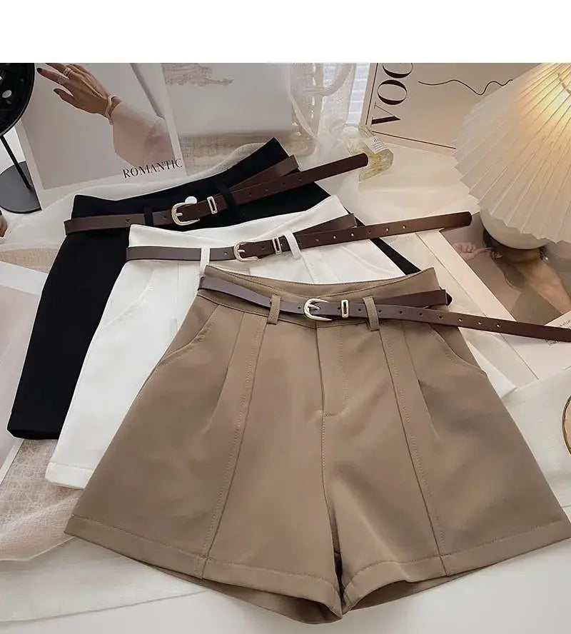 Vintage-Inspired Solid High-Waist A-Line Shorts - Loran
