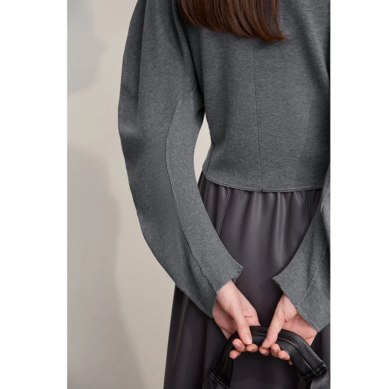 Minimalist O-Neck Pullover Sweater