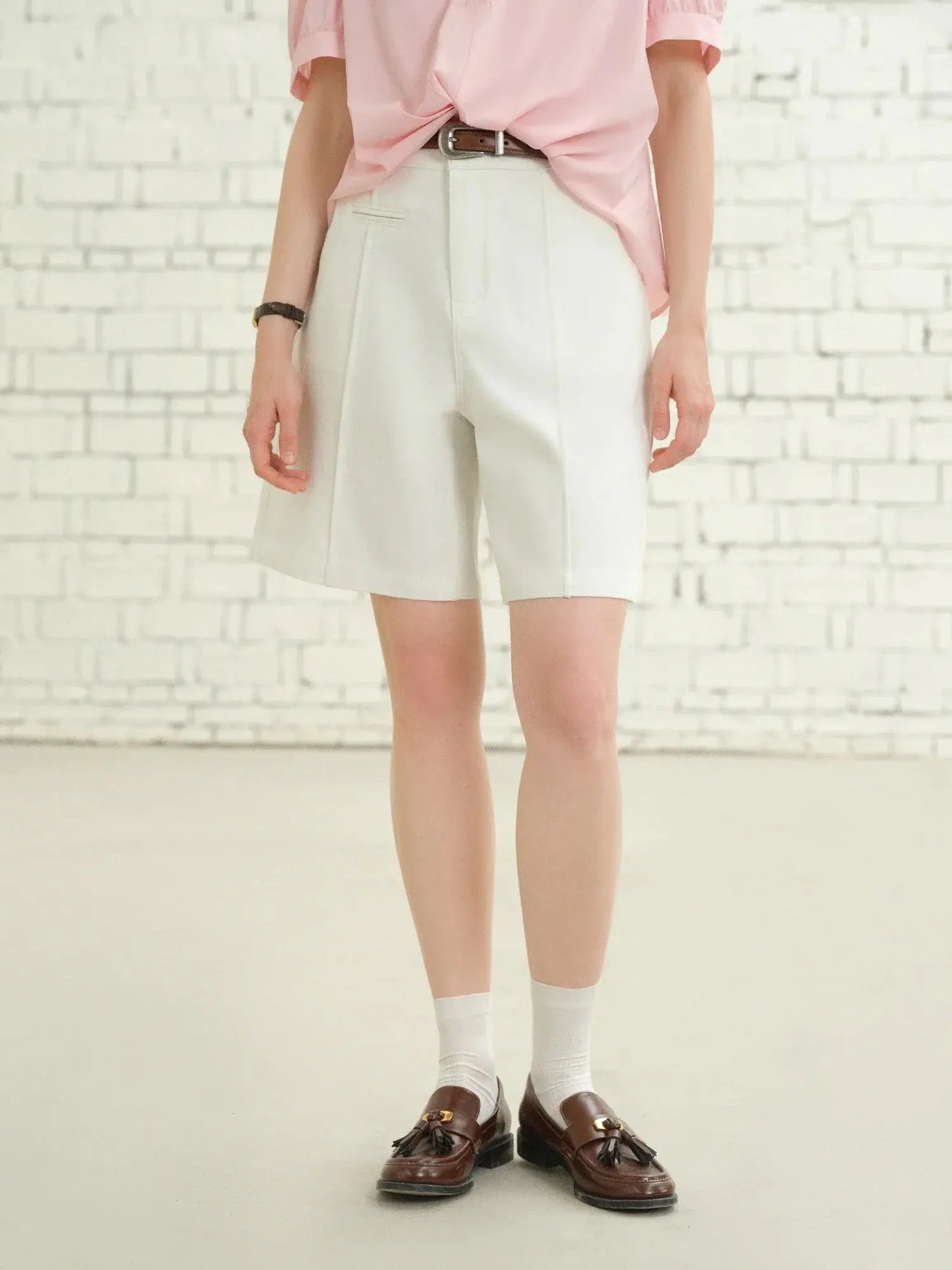 Women's Straight-Leg Denim in Mid-Length LORAN STORE