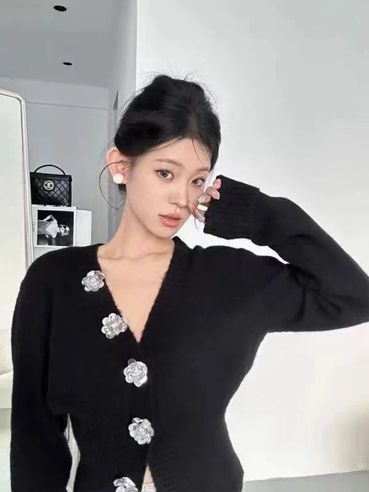 Retro Slim-Fit Floral Button Cardigan