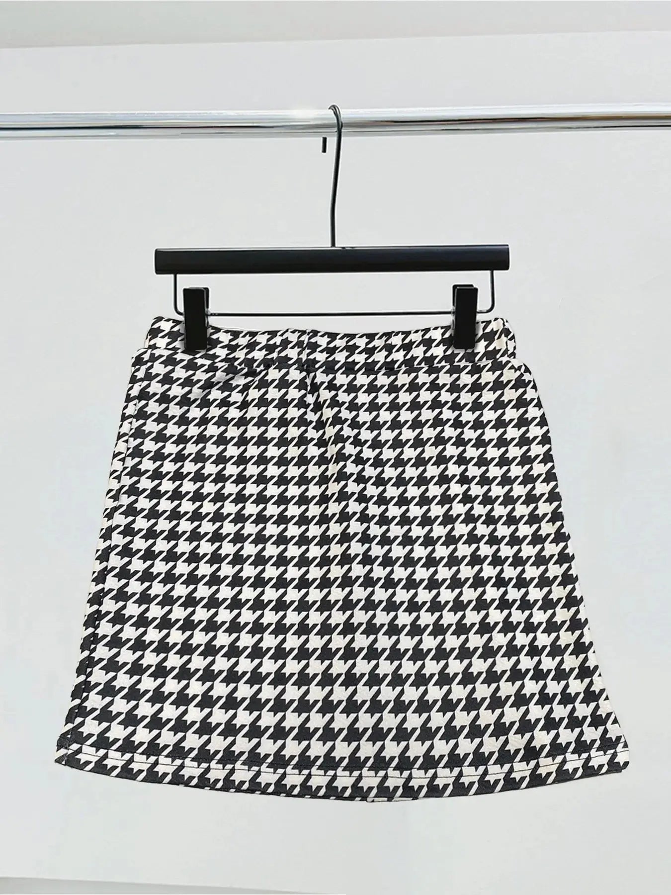 Elegant High-Waist Short Skirt with Comfortable Elastic Waist - Loran