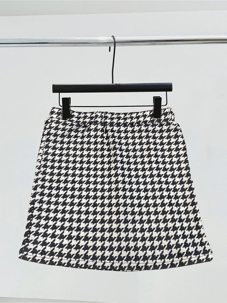 Elegant High-Waist Short Skirt with Comfortable Elastic Waist