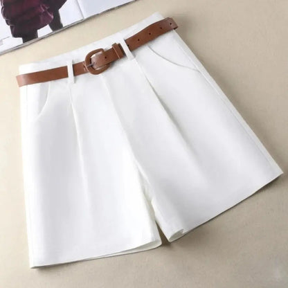 Structured Cotton Shorts: Straight-Leg Style with Belt - Loran