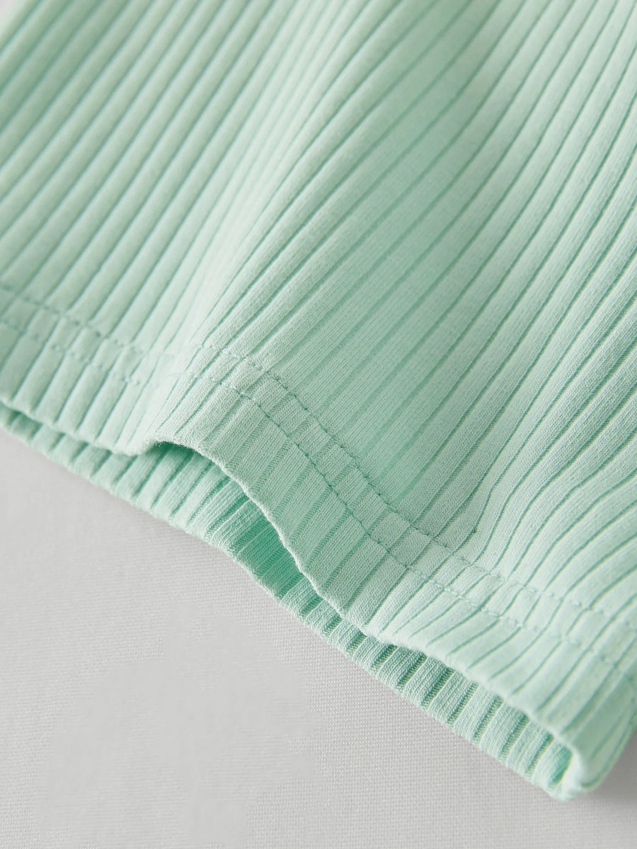 Comfortable Plus Size Short-Sleeve Knit Top with Elastic Waist