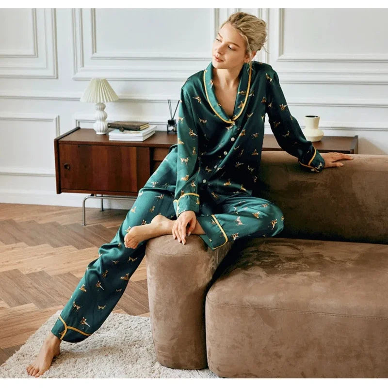 Mulberry Silk Kitty Pyjama Set Autumn Nightwear Loran