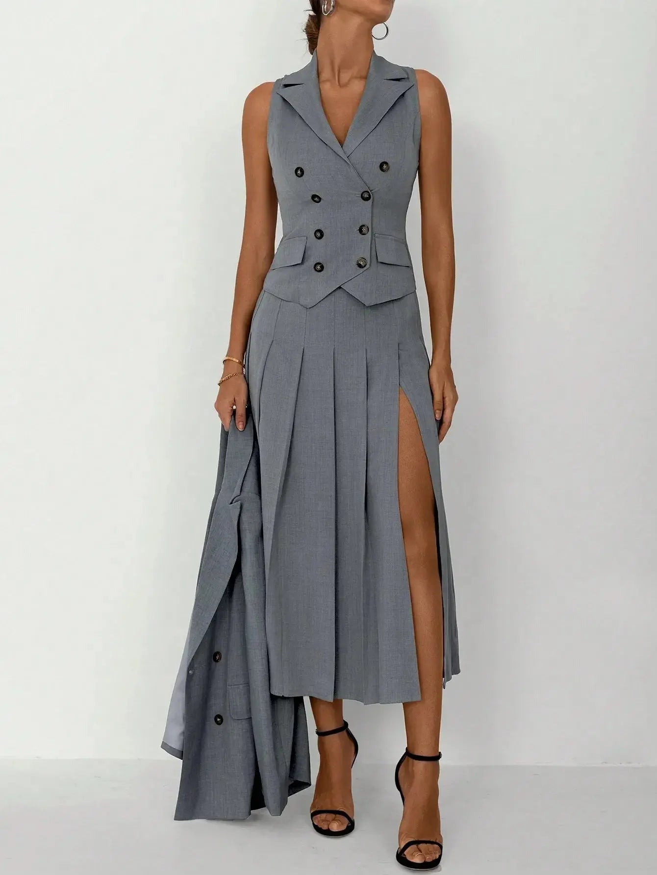 3-Piece Women's Business Suit: Vest, Pleated Skirt & Jacket - Loran