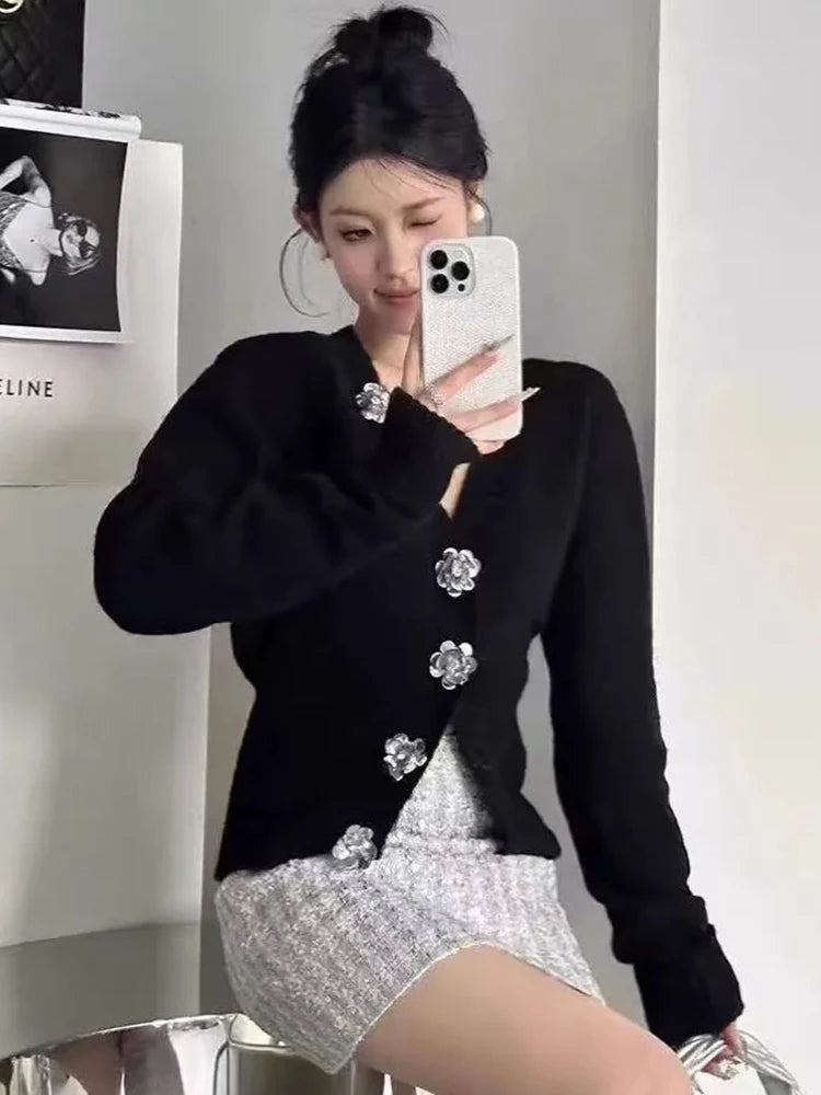 Retro Slim-Fit Floral Button Cardigan