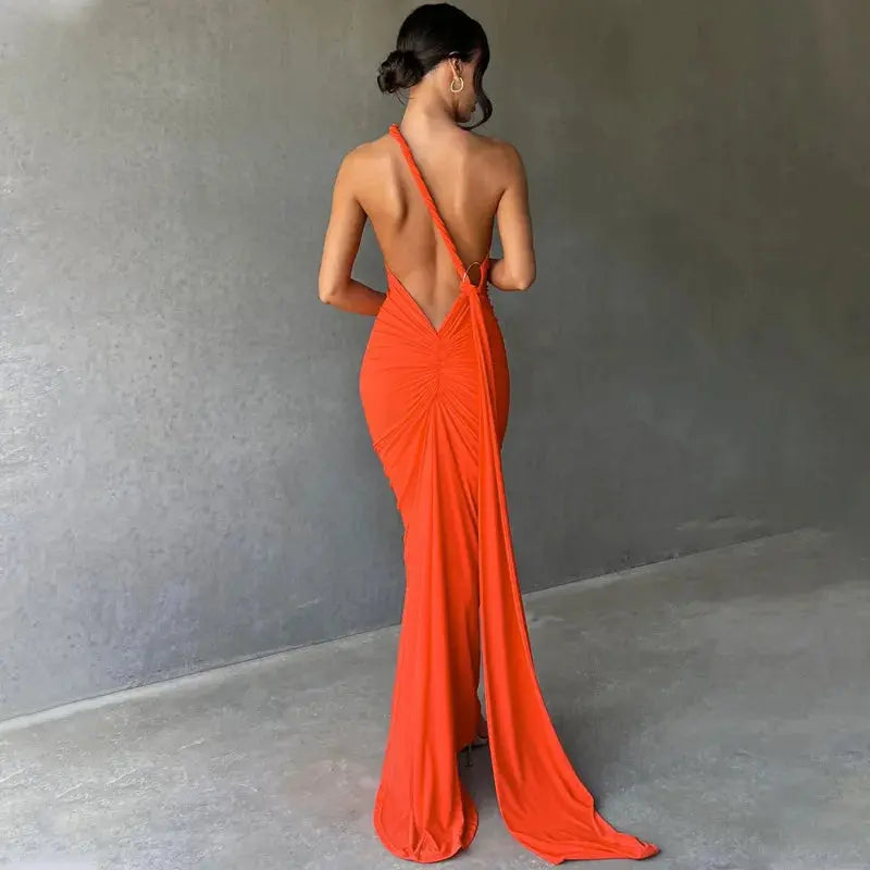 Elegant evening gown for weddings and formal events. - Loran