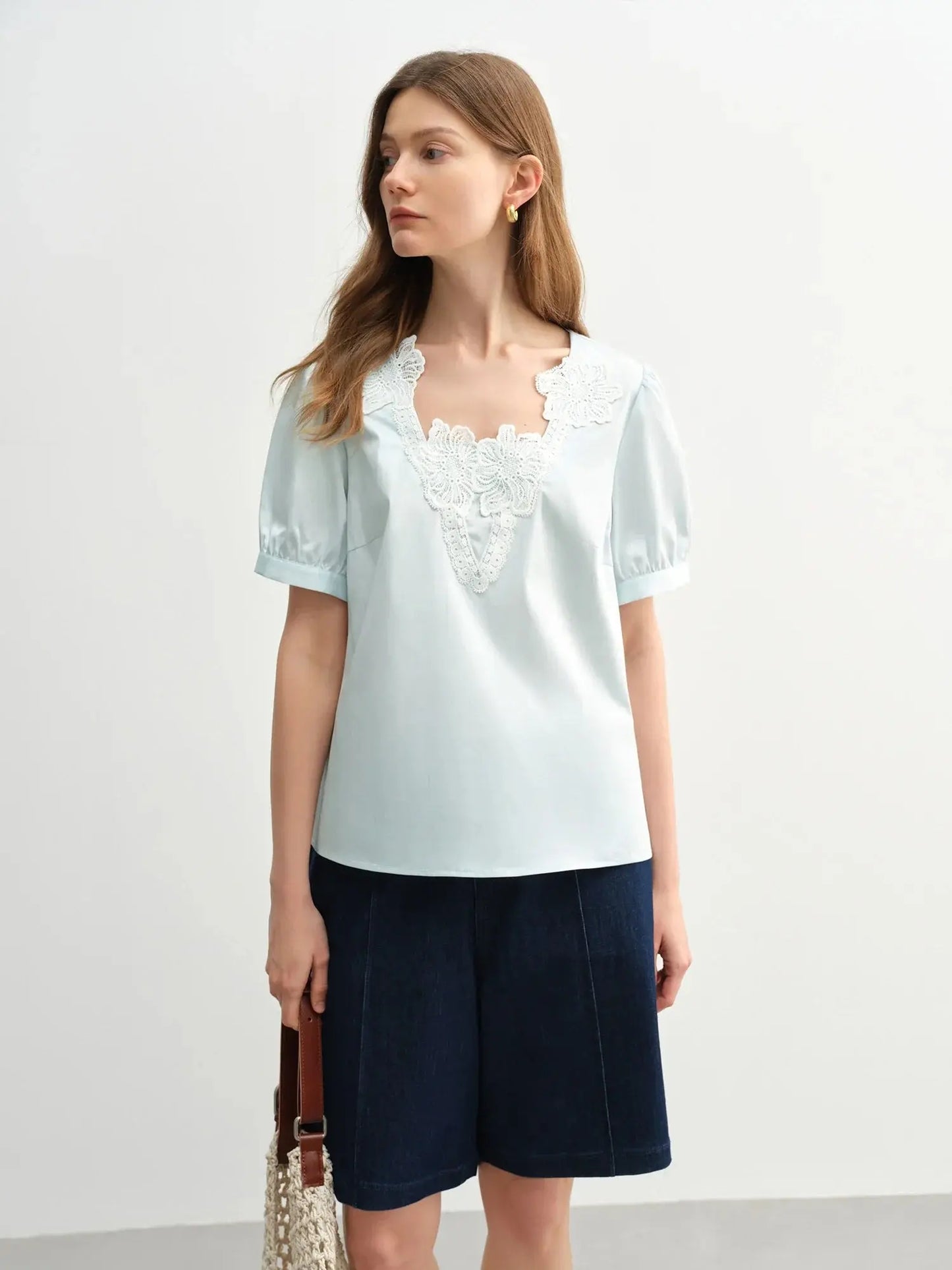 Embroidered Short Sleeve Plus Size Top - Loran