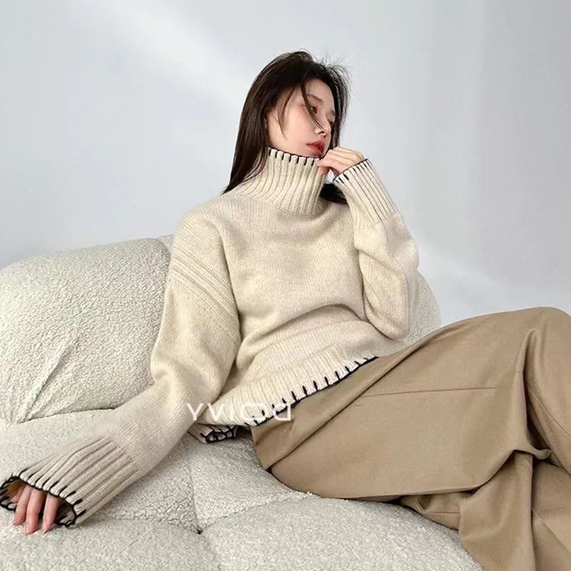 Luxurious Cashmere & Wool Turtleneck Sweater