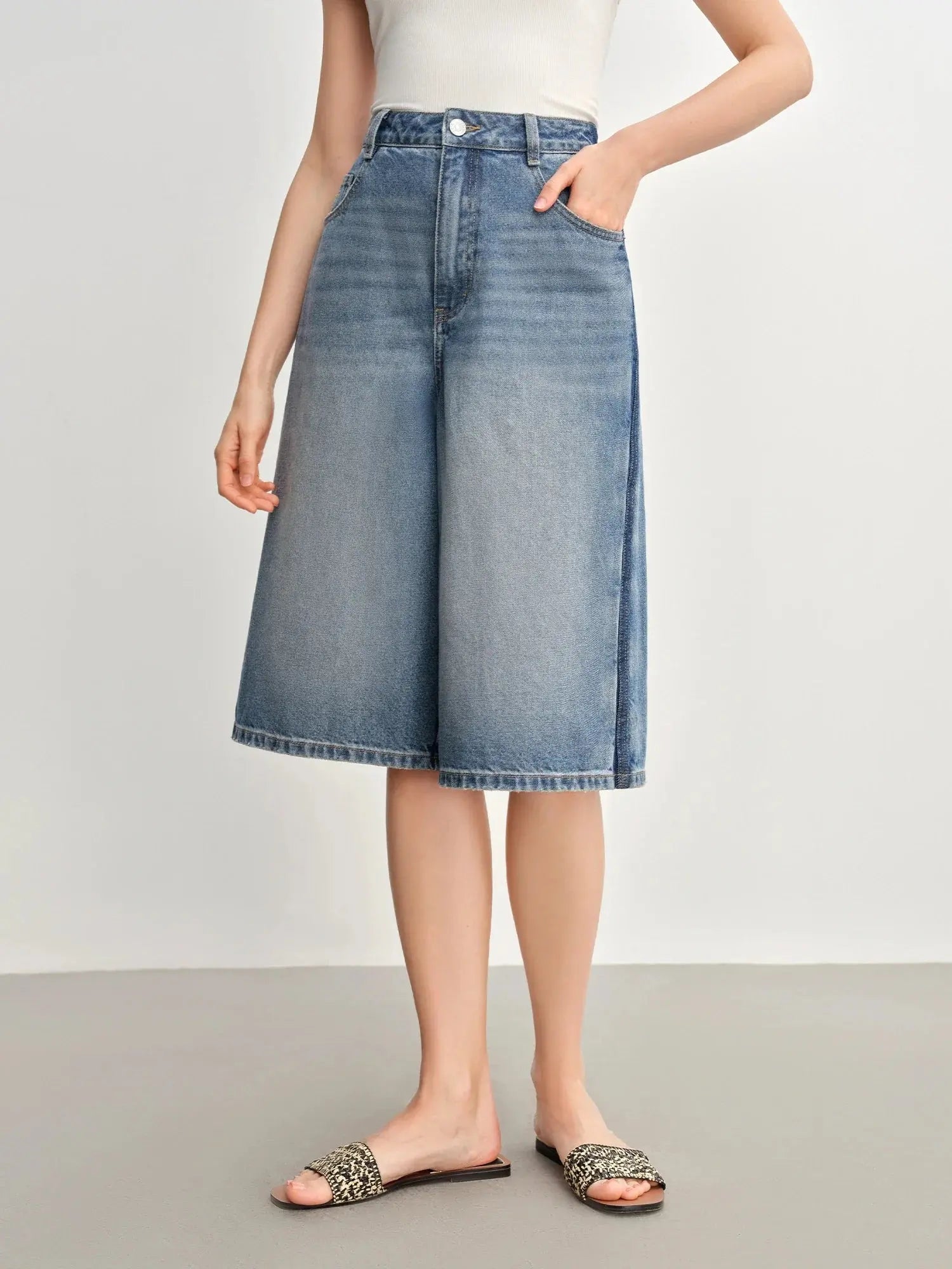 Plus Size High-Waisted Wide-Leg Casual Jeans LORAN STORE