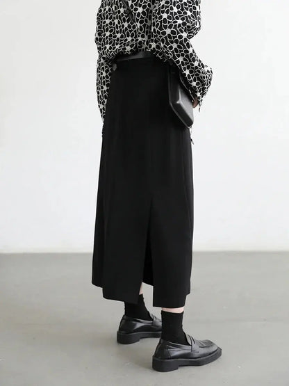 Black High-Waist Pleated Midi Skirt with Slit - Loran