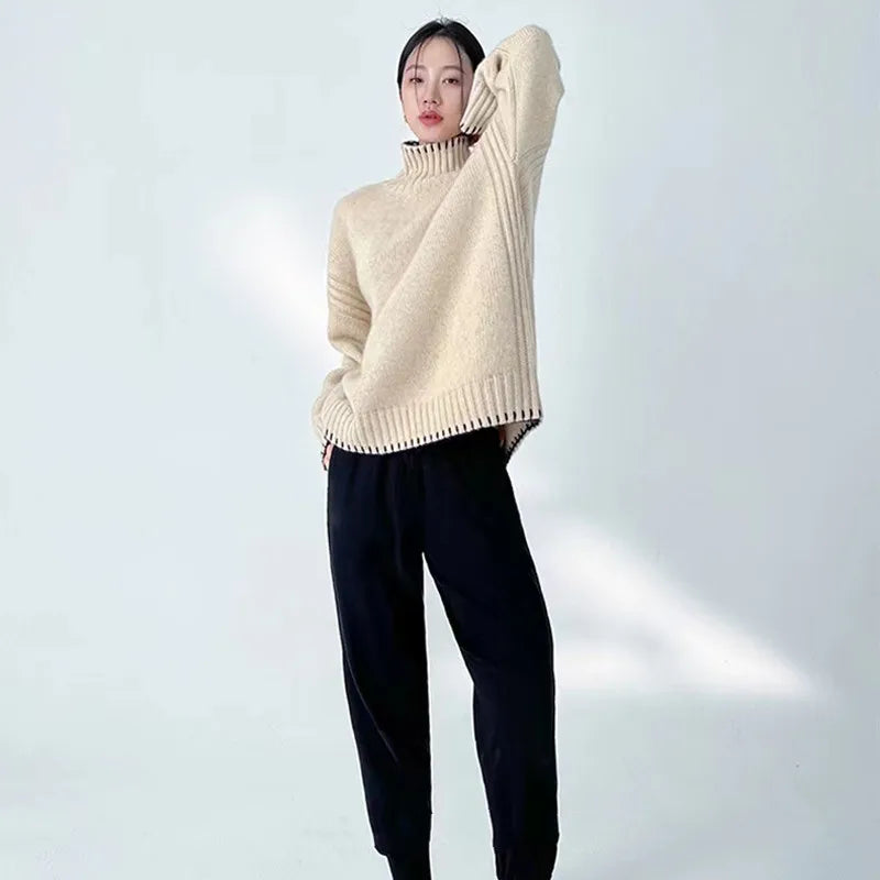 Luxurious Cashmere & Wool Turtleneck Sweater