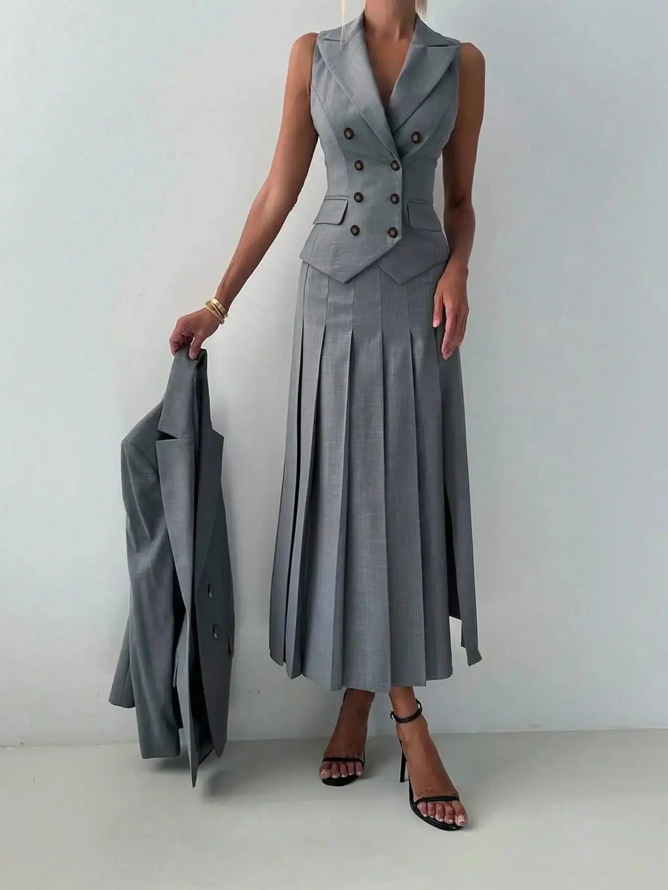 3-Piece Women's Business Suit: Vest, Pleated Skirt & Jacket - Loran