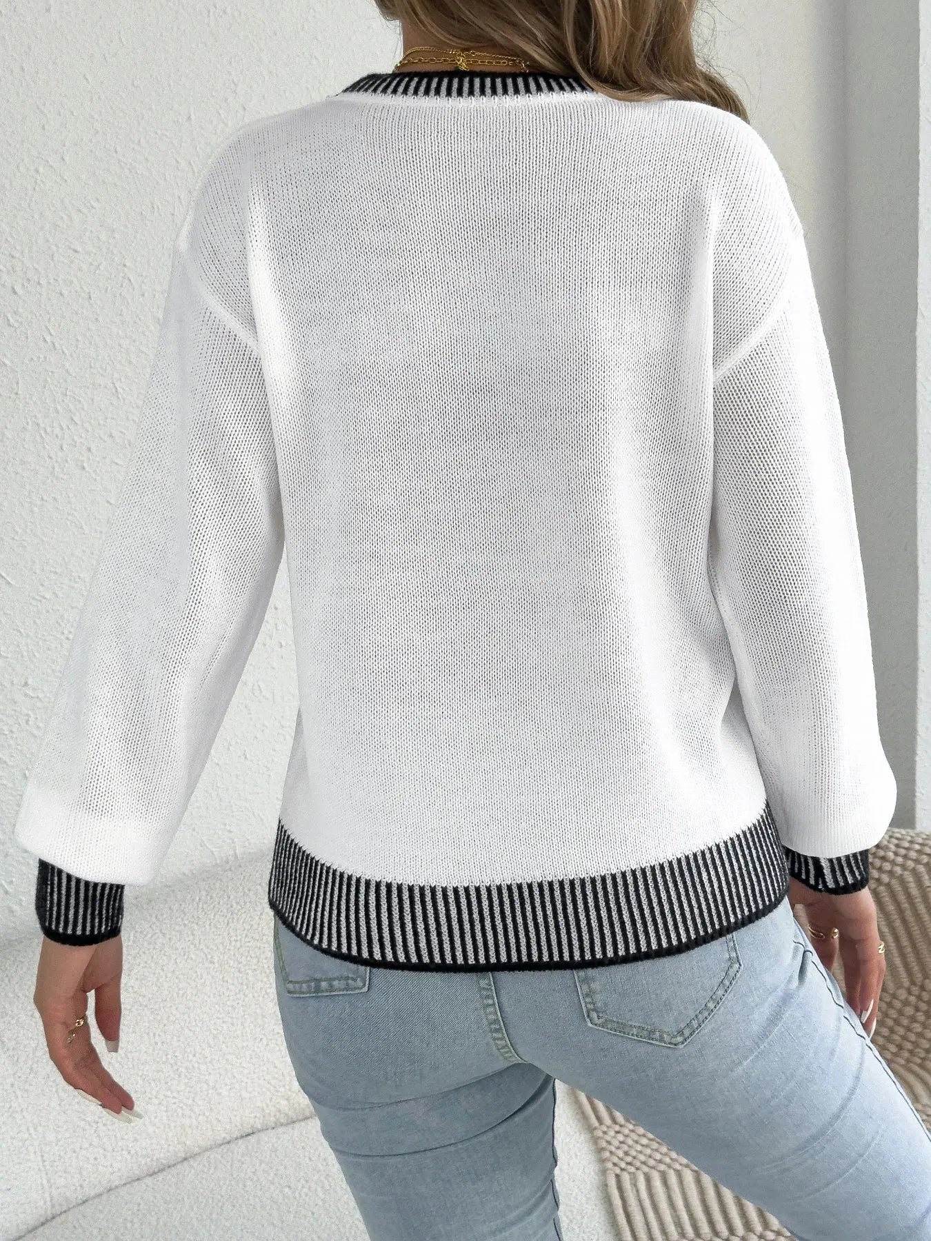 Chic Striped Color Block Knitted Top with Pockets - Lantern Sleeve Style - Loran