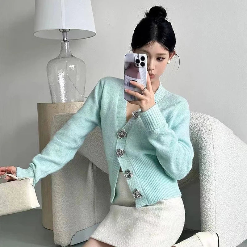 Retro Slim-Fit Floral Button Cardigan