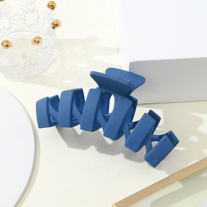 Blue Women's Claw Clip Simple & Fashionable Hair Accessory