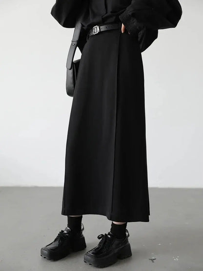 Black High-Waist Pleated Midi Skirt with Slit - Loran