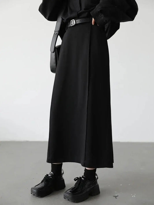 Black High-Waist Pleated Midi Skirt with Slit - Loran