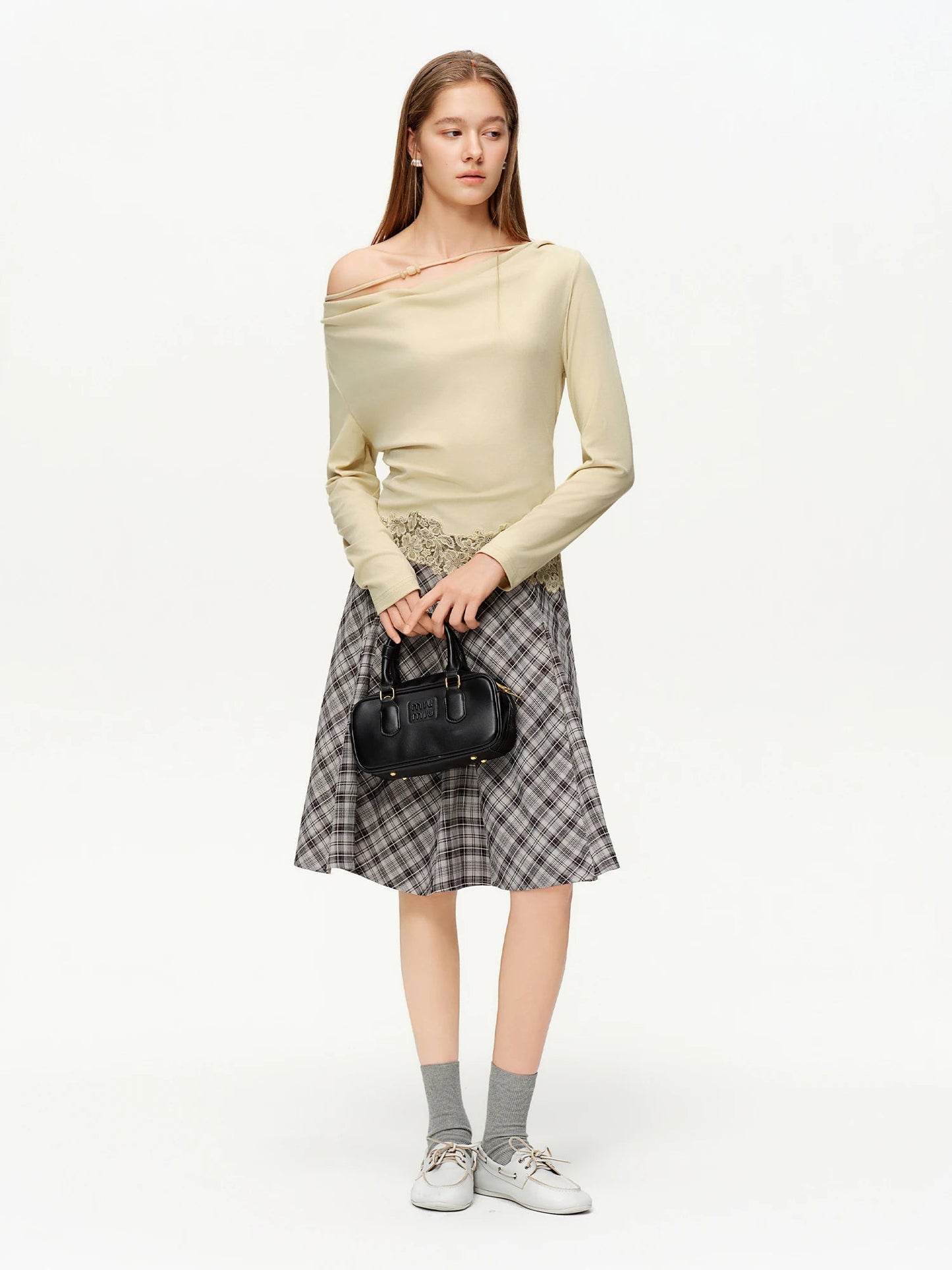 Elegant Lace Patchwork T-Shirt Slim Spring Commuter Top Loran