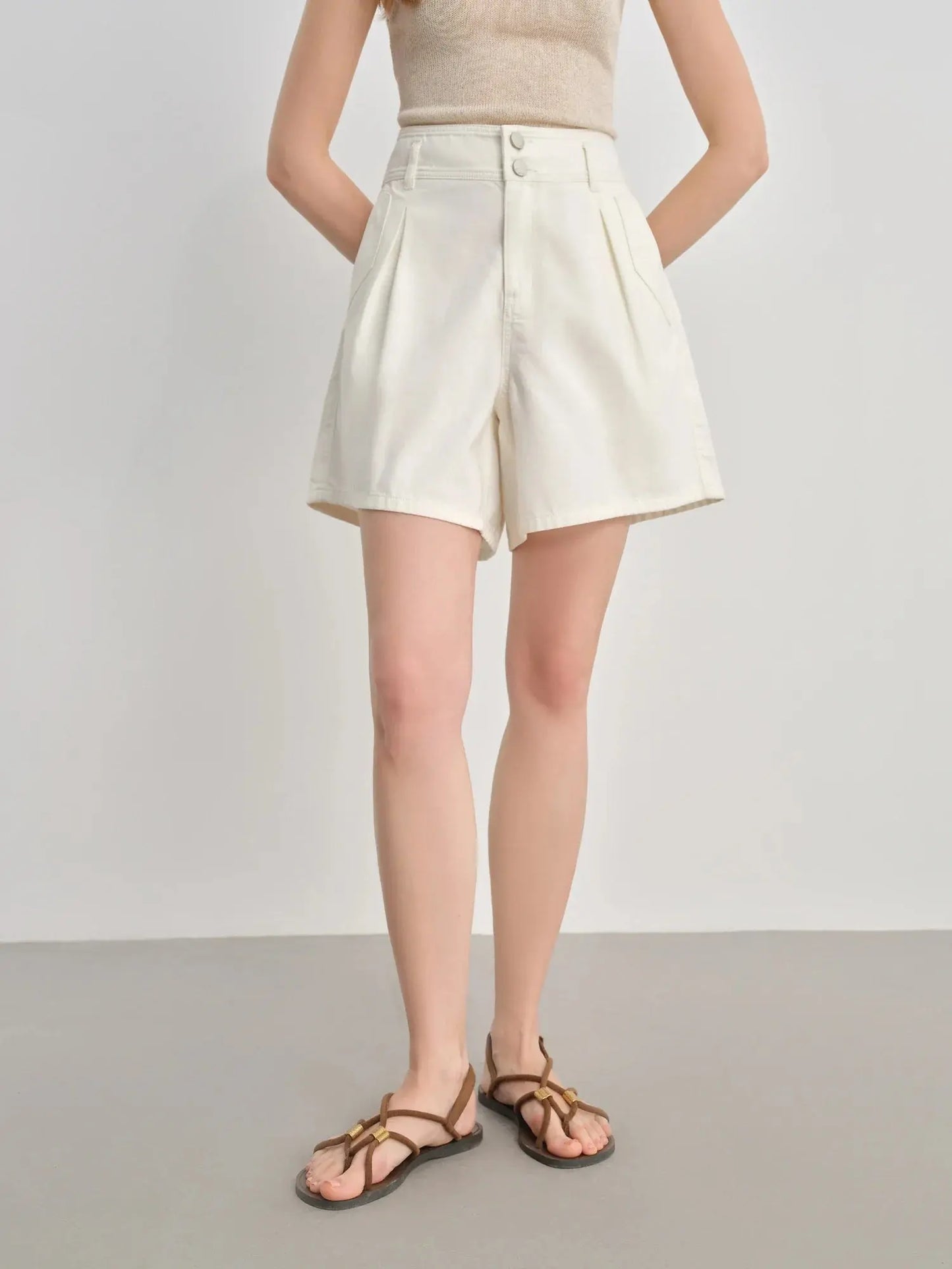 Plus Size High-Waist Pleated Denim Shorts - Loran