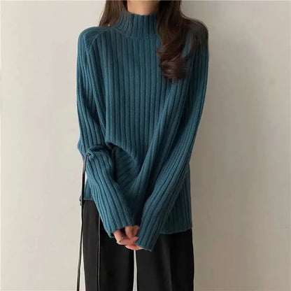 Loose-Fit Turtleneck Sweater for Winter - Loran