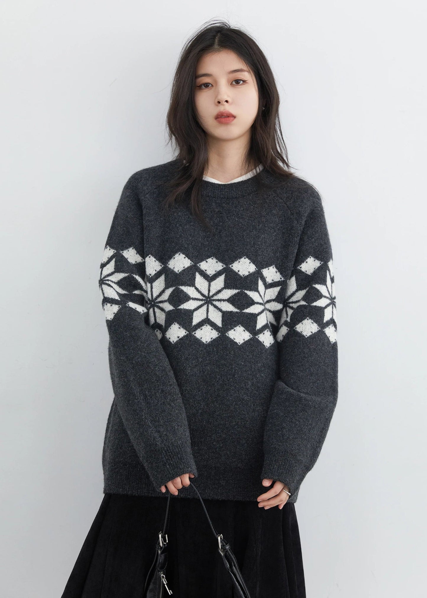Snowflake Round Neck Knitted Pullover - Winter Jumper Loran