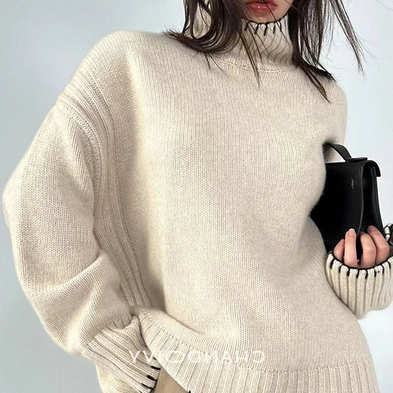 Luxurious Cashmere & Wool Turtleneck Sweater