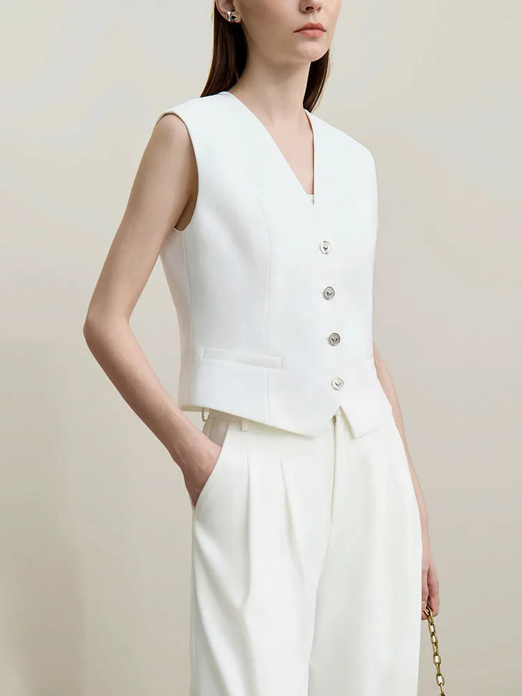 Amii Women's Vest 2026 Spring New Commuter V-neck Buckle Sleeveless Vest Female Slim Short Solid Color Versatile Top 12621085 Loran