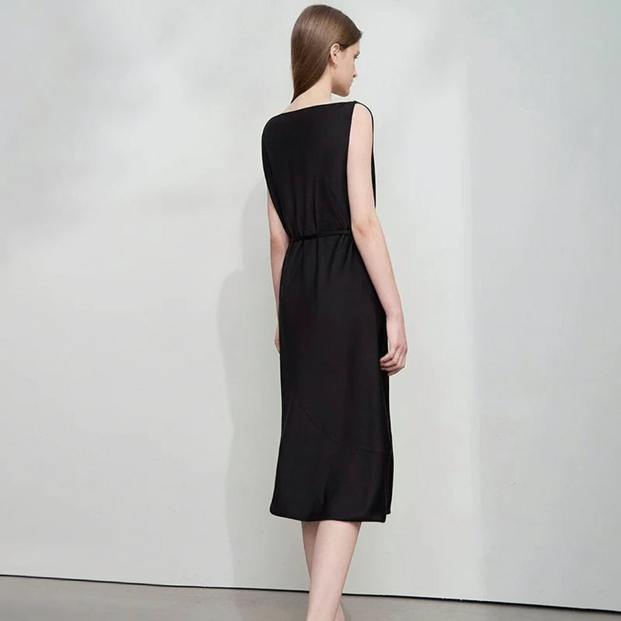 Elegant Black Swing Neck Midi Dress with Thin Belt