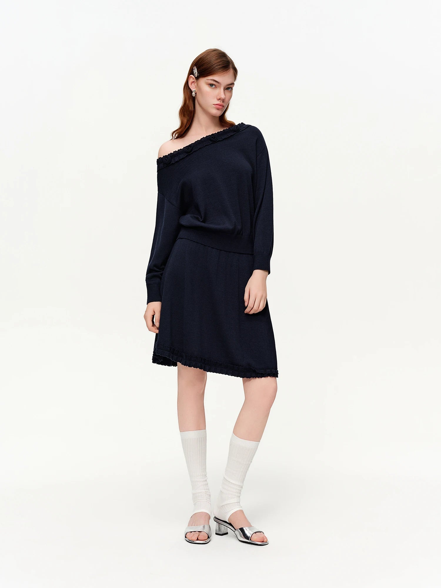 Stylish Trimmed Knit Set Off-Shoulder Top & Mini Skirt Loran