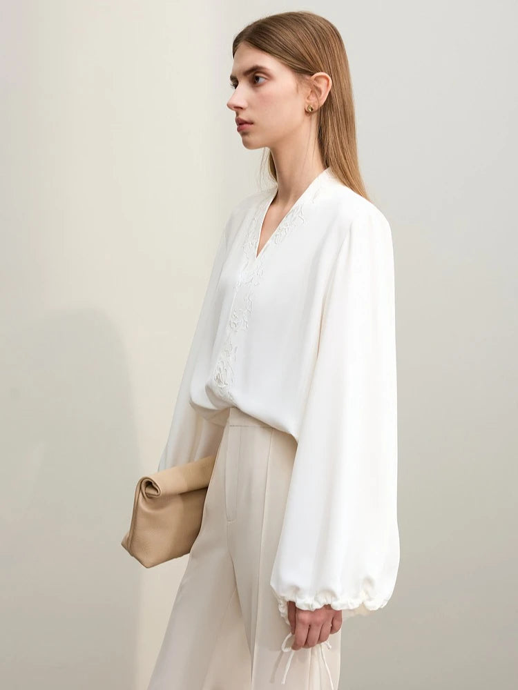 Amii Chiffon Women's Blouse 2025 Autumn New V-neck Letter Embroidered Top Elegant Lantern Sleeve Loose Women's Shirt 12421028 Loran