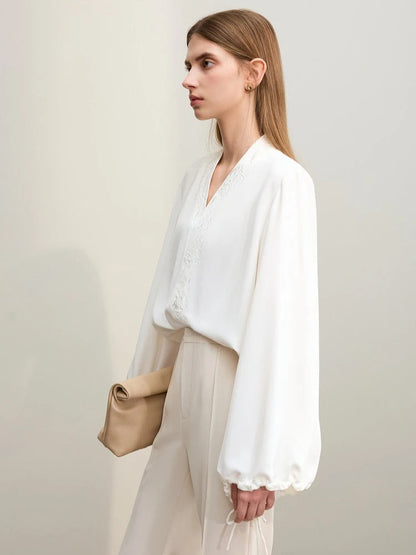 Amii Chiffon Women's Blouse 2025 Autumn New V-neck Letter Embroidered Top Elegant Lantern Sleeve Loose Women's Shirt 12421028 Loran
