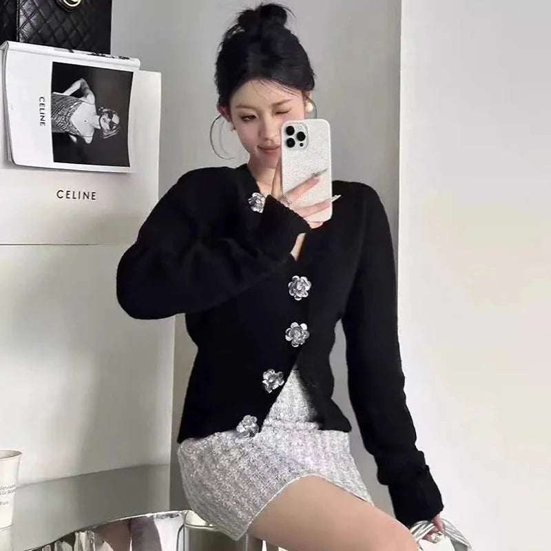 Retro Slim-Fit Floral Button Cardigan