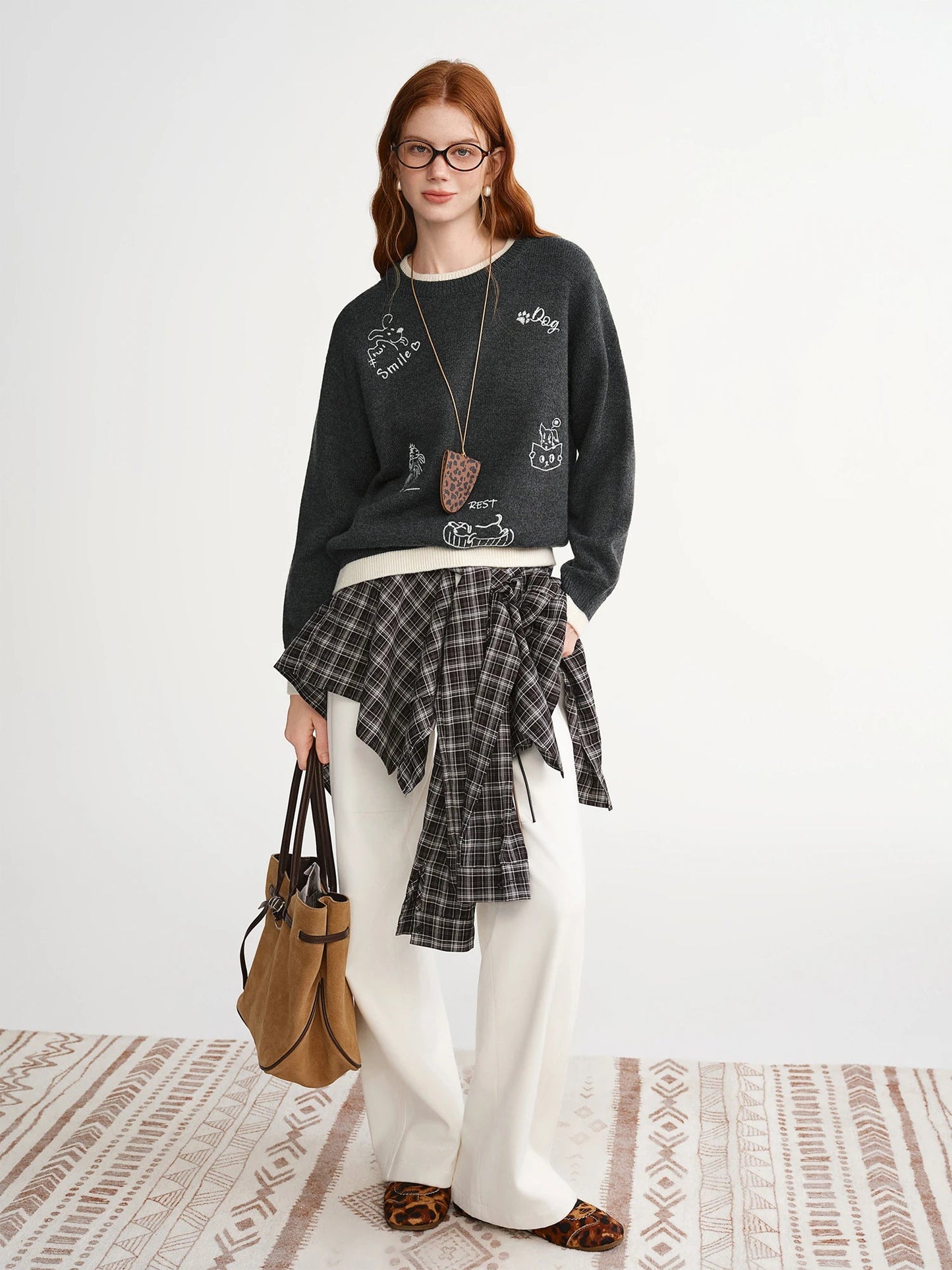 Plus Size Embroidered Round Neck Sweater Cute Winter Knit Loran