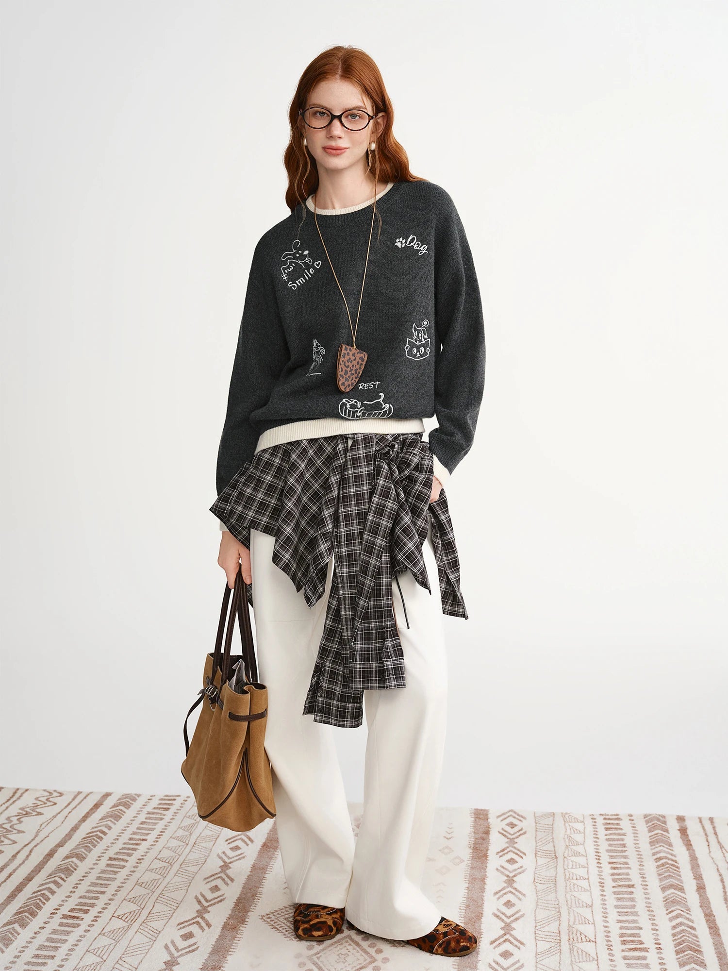 Plus Size Embroidered Round Neck Sweater Cute Winter Knit Loran
