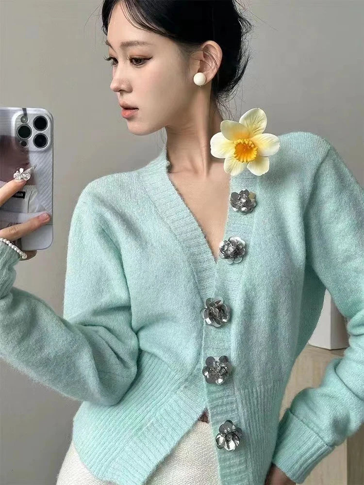 Retro Slim-Fit Floral Button Cardigan