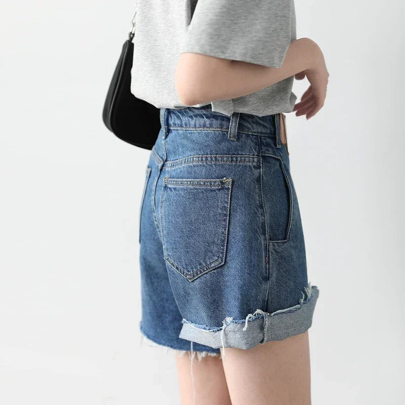 High-Waisted Retro Denim Shorts Irregular Cut Blue Jeans Loran