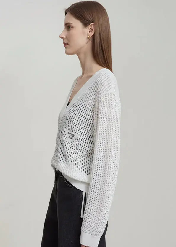 Minimalist Women’s V-Neck Knit Pullover Loran