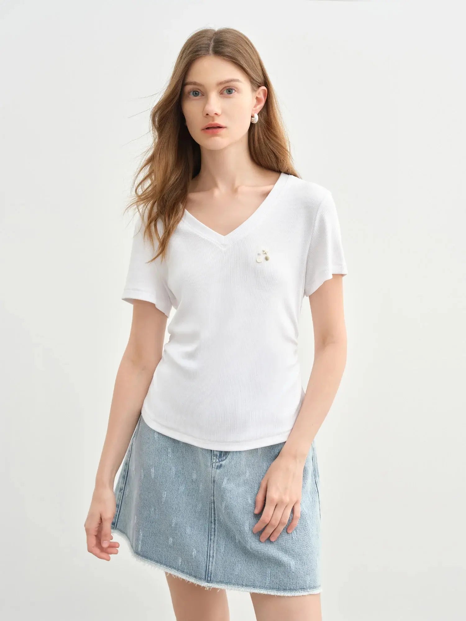 Women’s Slim Fit V-Neck T-Shirt - Loran